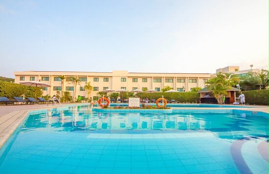 Fiesta Royale Hotel Pool & Exterior